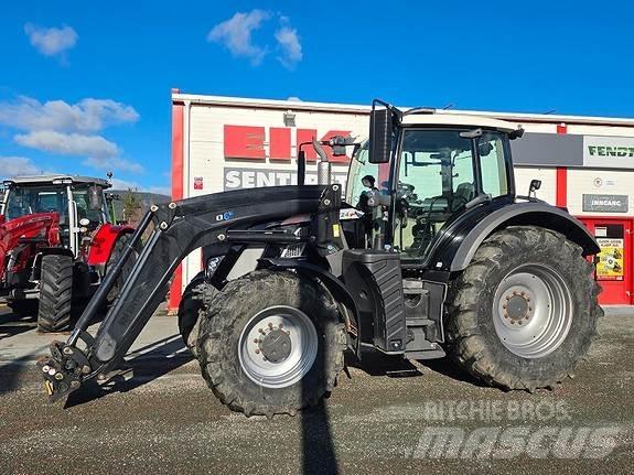 Fendt 724 S4 Profi Traktoren