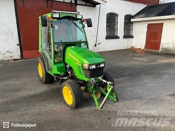 John Deere 2032R Traktoren