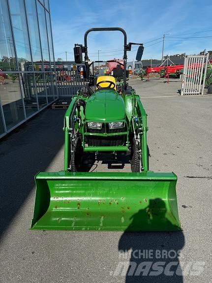 John Deere 3038E Traktoren