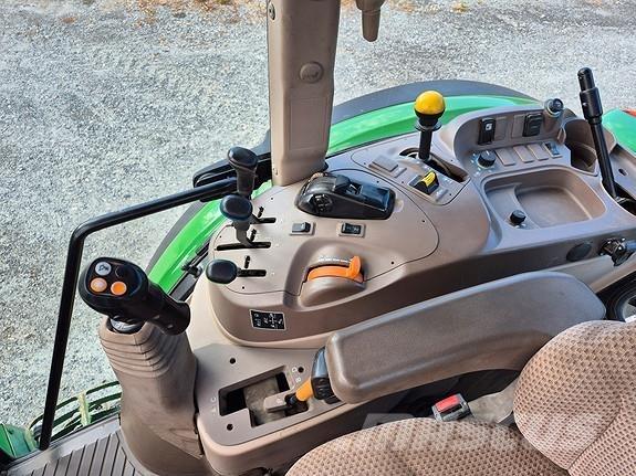 John Deere 6110MC Traktoren