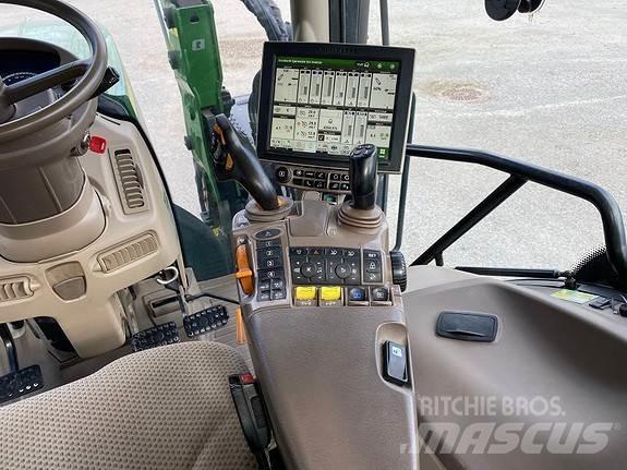 John Deere 6215R Traktoren
