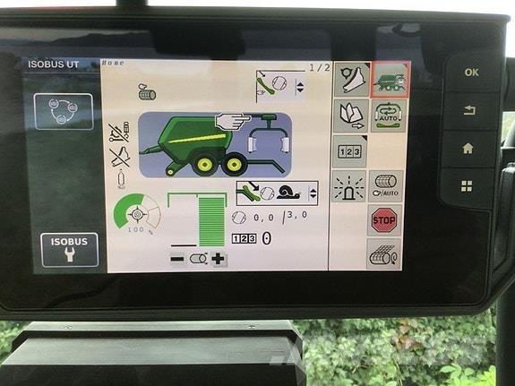 John Deere C441HR Rundballenpressen