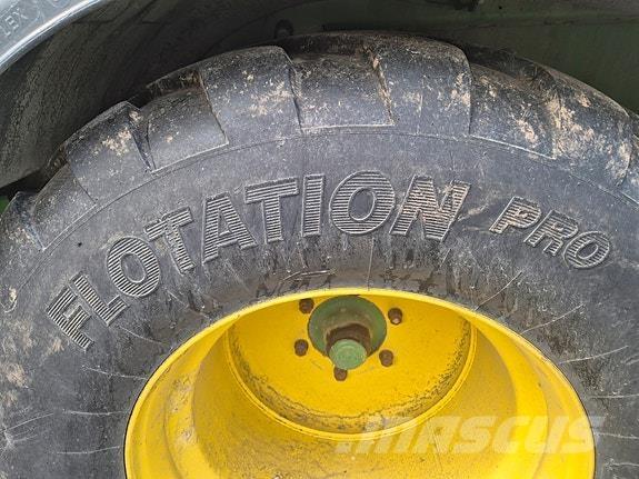 John Deere C441R Rundballenpressen