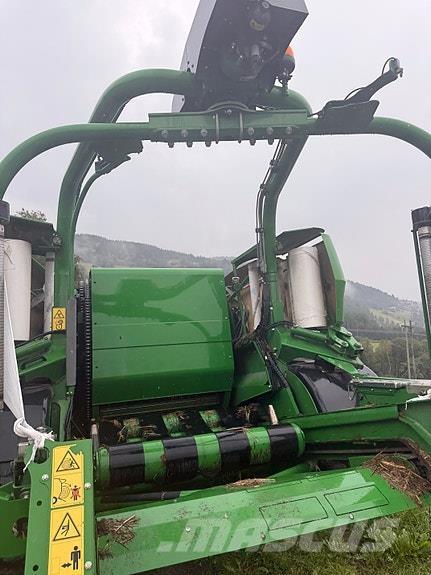 John Deere C441R Rundballenpressen