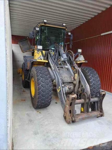Komatsu WA200 PT Radlader