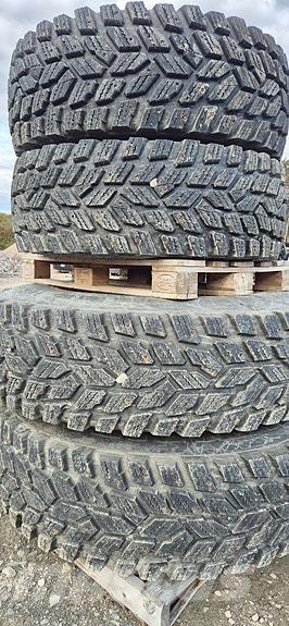 Nokian Hakkapelita Sonstige Schneeräumgeräte