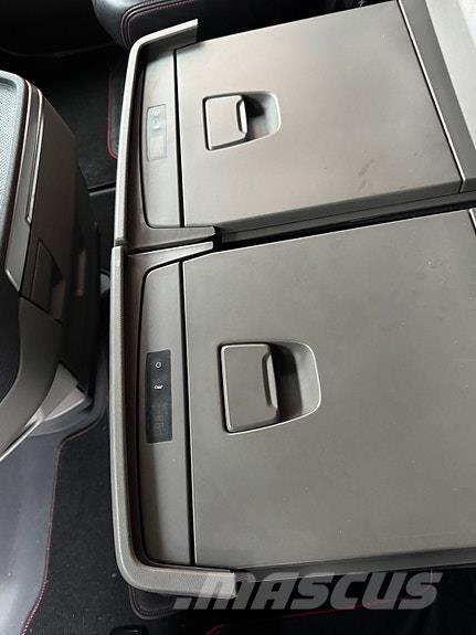 Scania S650B6X2NB Kofferaufbau