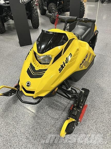 Ski-doo MXZ 120 Schneemobile