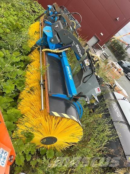 Snowek AH 330 Sonstige Schneeräumgeräte