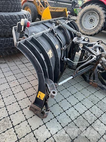 Tellefsdal 2,7m Schneeschilde und -pflüge