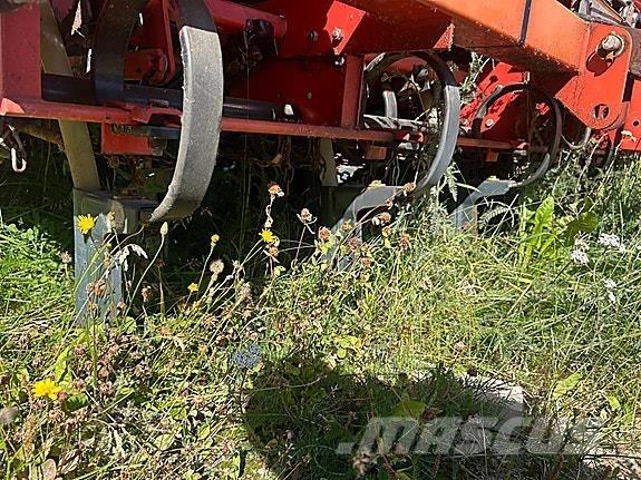 Tume HKL 3000 Mineraldüngerstreuer