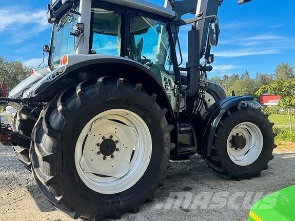 Valtra 142 Direct Traktoren
