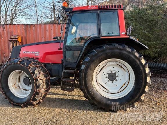 Valtra 6850 Traktoren