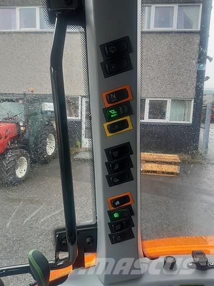Valtra A114 Traktoren