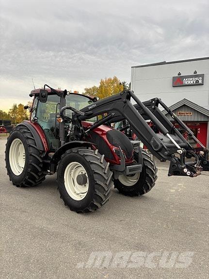 Valtra A134 Traktoren