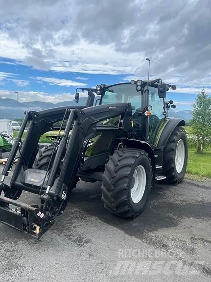Valtra G115A Traktoren