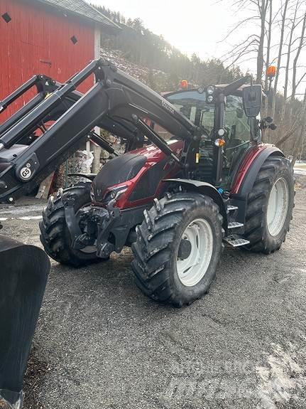 Valtra G125A Traktoren