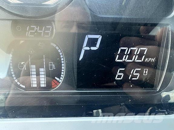 Valtra G135 Activ Traktoren