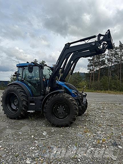 Valtra G135V Traktoren