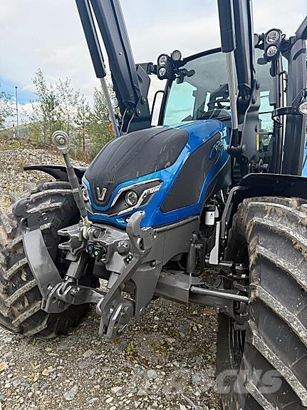 Valtra G135V Traktoren