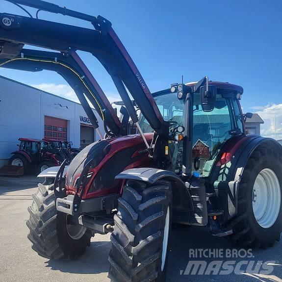 Valtra N 174 Traktoren