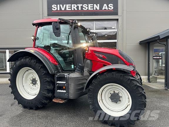 Valtra N 174 VERSU Traktoren
