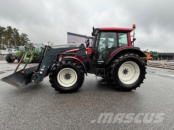 Valtra N123H Traktoren