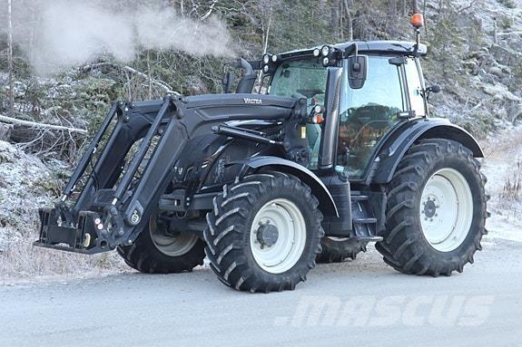 Valtra N154ED Traktoren