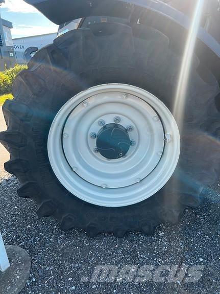 Valtra N155EH Traktoren