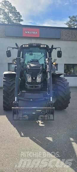 Valtra N163 Traktoren