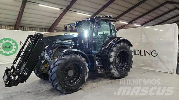 Valtra N174 Traktoren