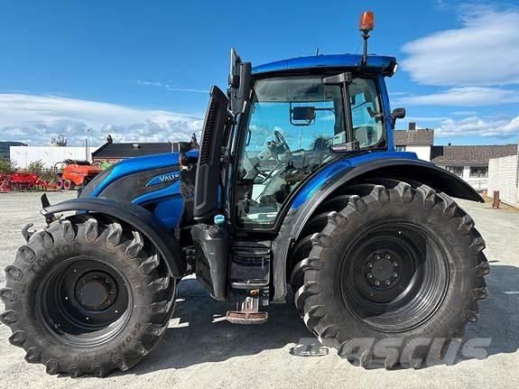 Valtra N174 Direct Traktoren