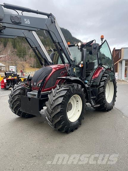 Valtra N174 Versu Traktoren