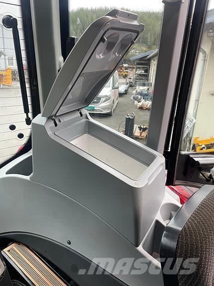 Valtra N174 Versu Traktoren