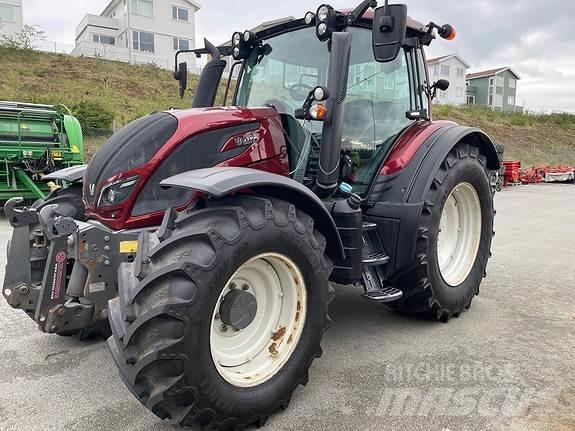 Valtra N174A Traktoren