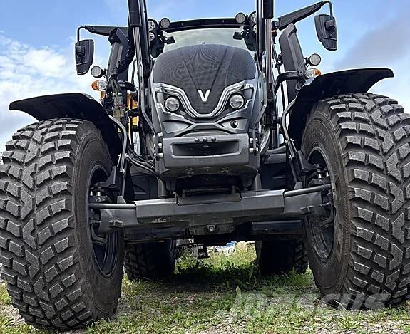 Valtra N175 Direct Traktoren