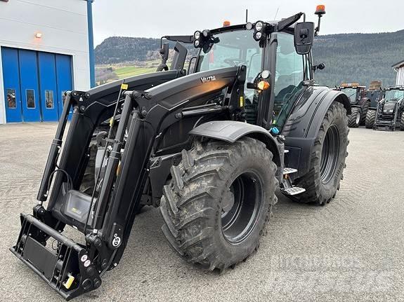 Valtra N175D Traktoren