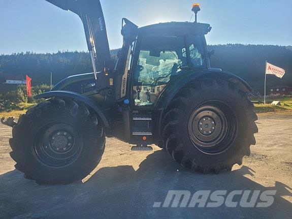 Valtra N175D Traktoren
