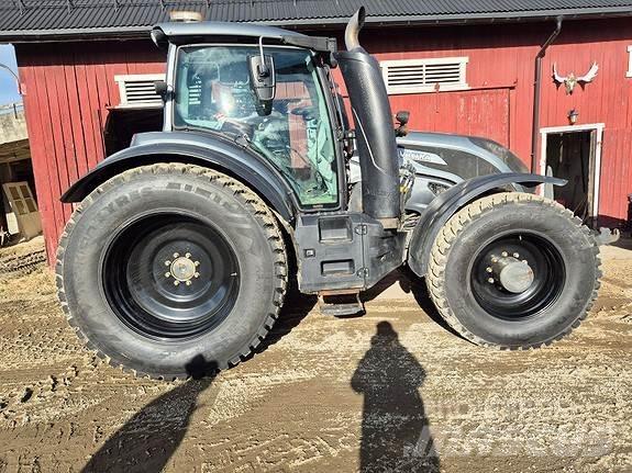 Valtra T 234 Versu Traktoren