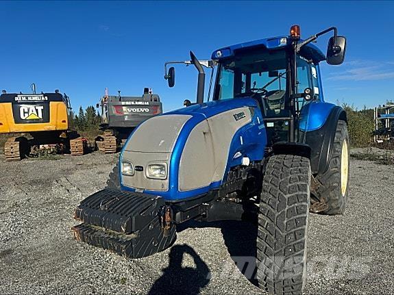 Valtra T150 Traktoren