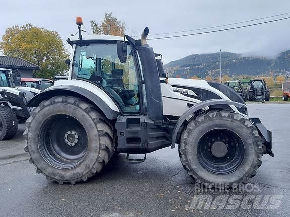 Valtra T234 Traktoren