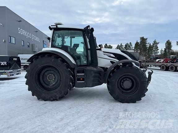 Valtra T234 Traktoren