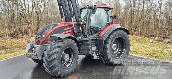 Valtra T234D ST Traktoren