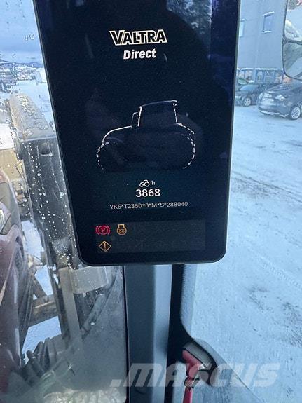 Valtra T235 Traktoren