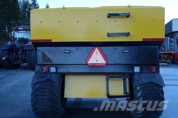 Vama 5 kubikk Sonstige Schneeräumgeräte