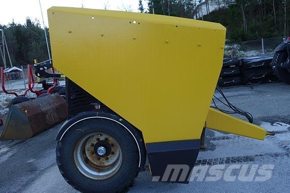 Vama 5 kubikk Sonstige Schneeräumgeräte