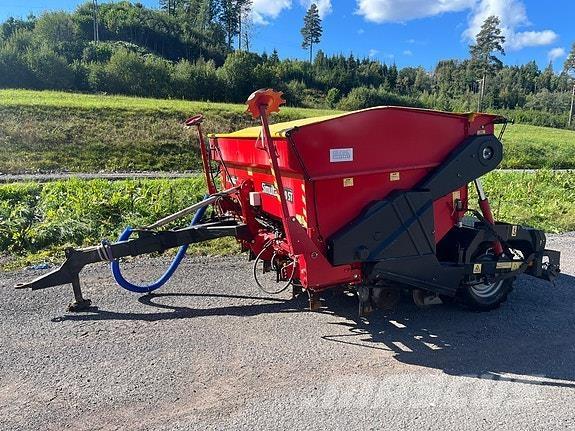   Mineraldüngerstreuer