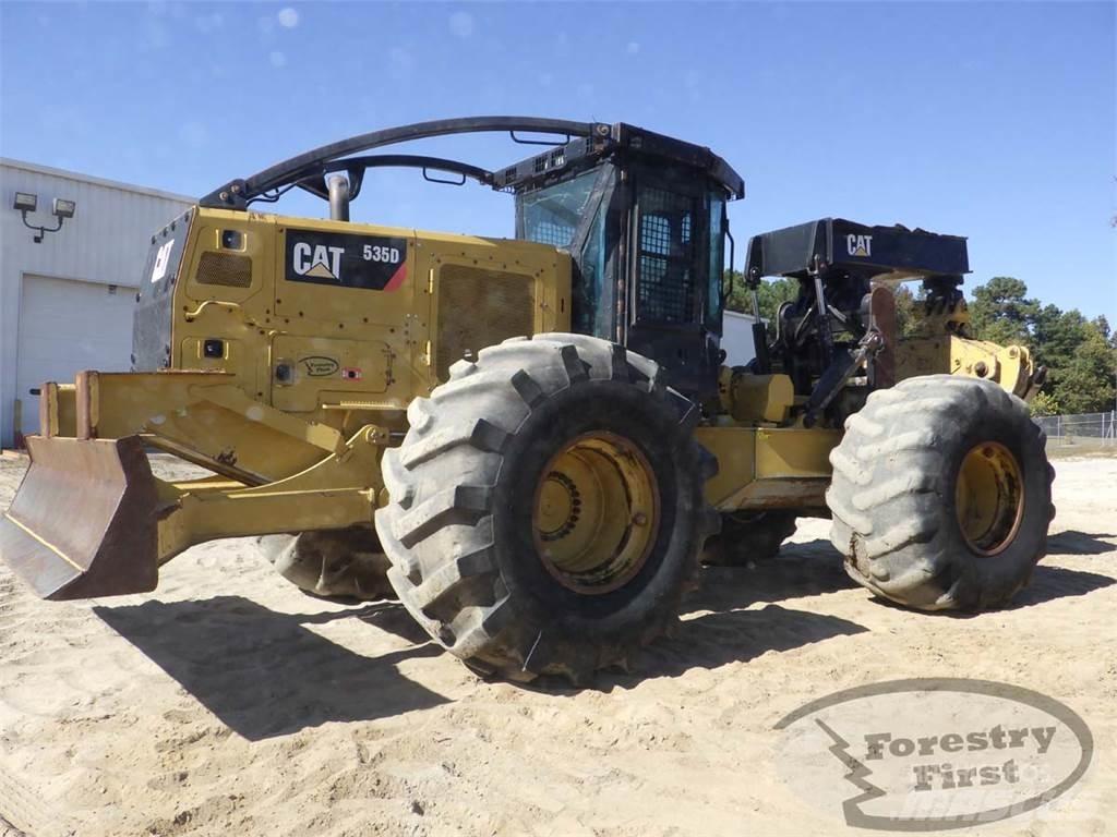CAT 535D Stammholzschlepper