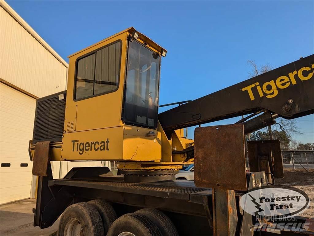 Tigercat 234 Gelenkausleger Lader