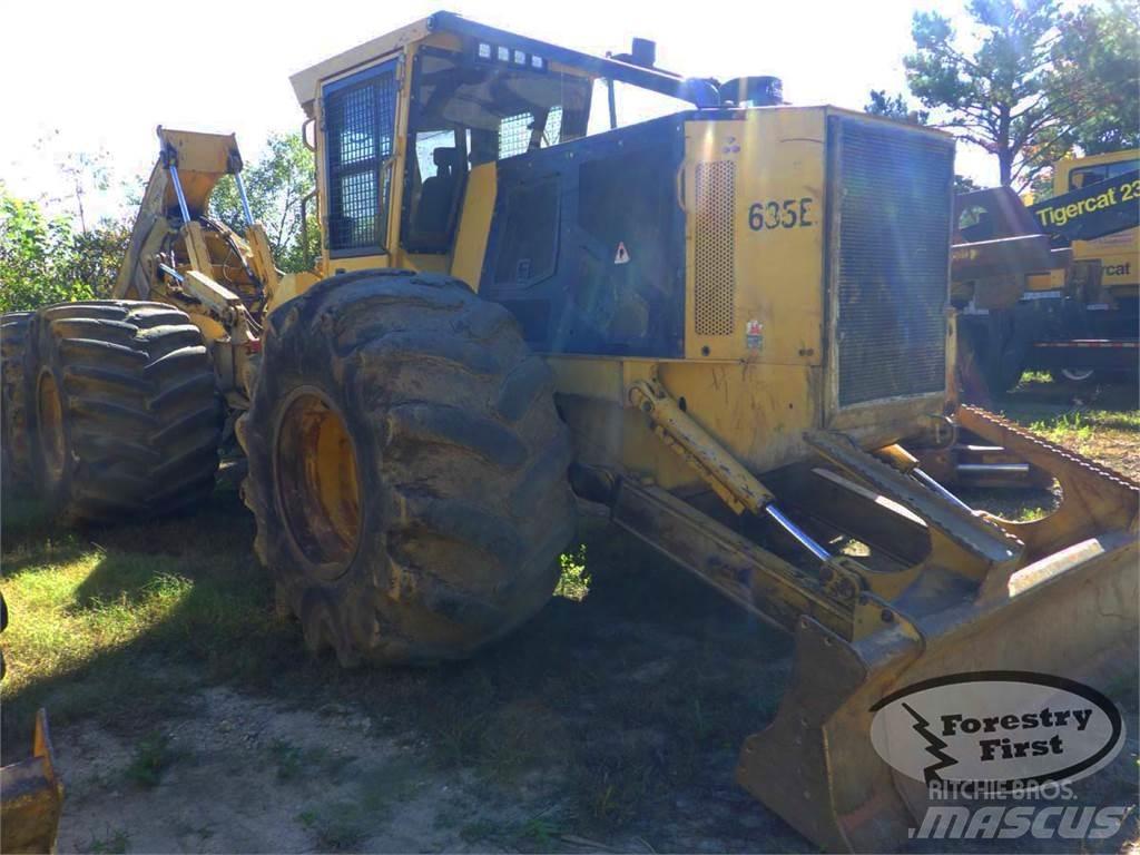 Tigercat 635E Stammholzschlepper